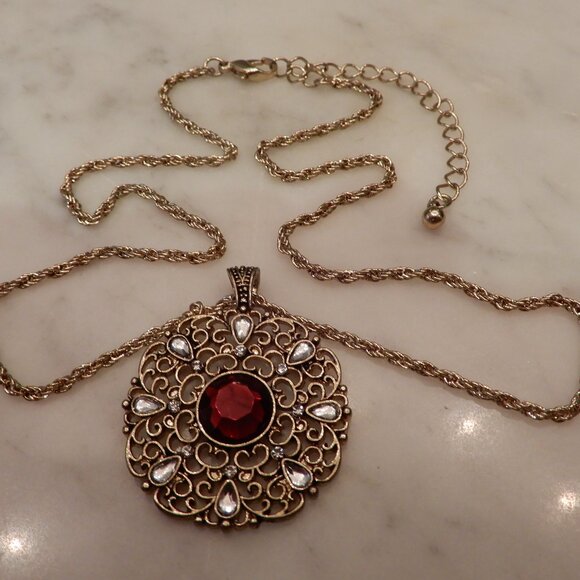 Gold Tone and Red Resin Stone Necklace - Picture 1 of 4